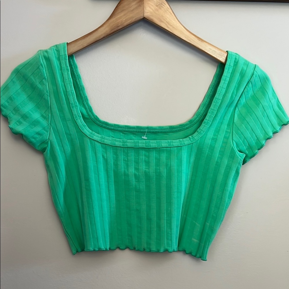 Aerie Green Ribbed Cropped Women's Lettuce Hem Top